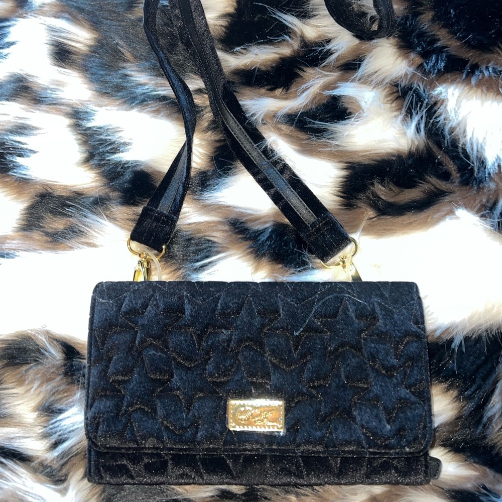 Elegant Black Shoulder Bag